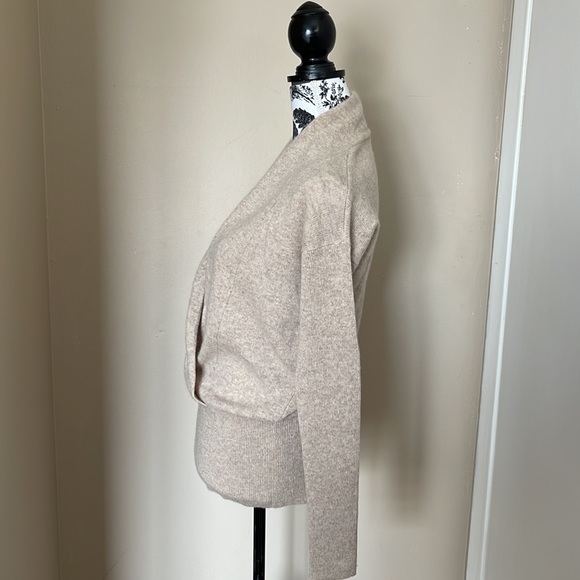 COPY - Vince shawl neck sweater S - Picture 3 of 5